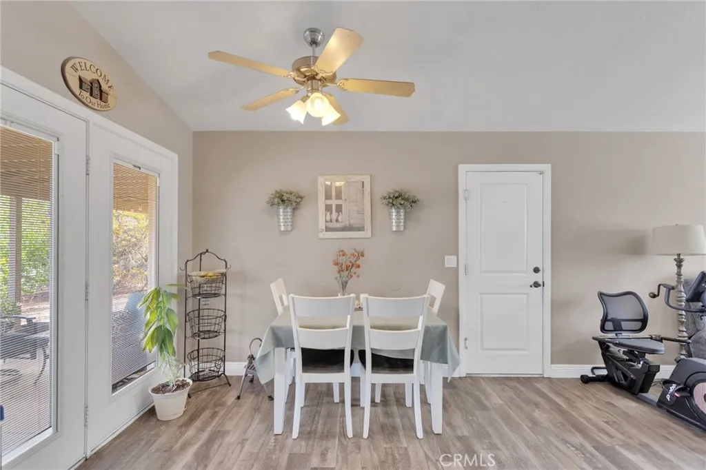 6297 Coleridge, Oak Hills, California 92344 home-pic-34